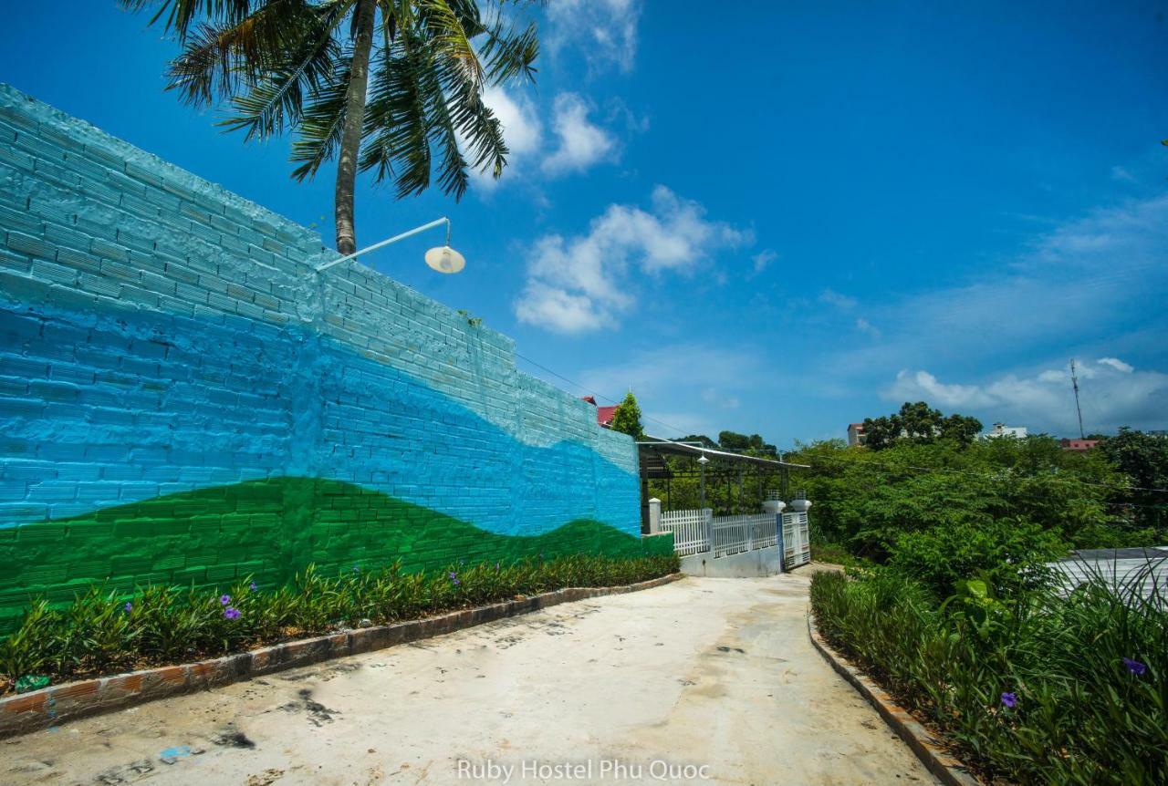 Ruby Phu Quoc Hostel Εξωτερικό φωτογραφία
