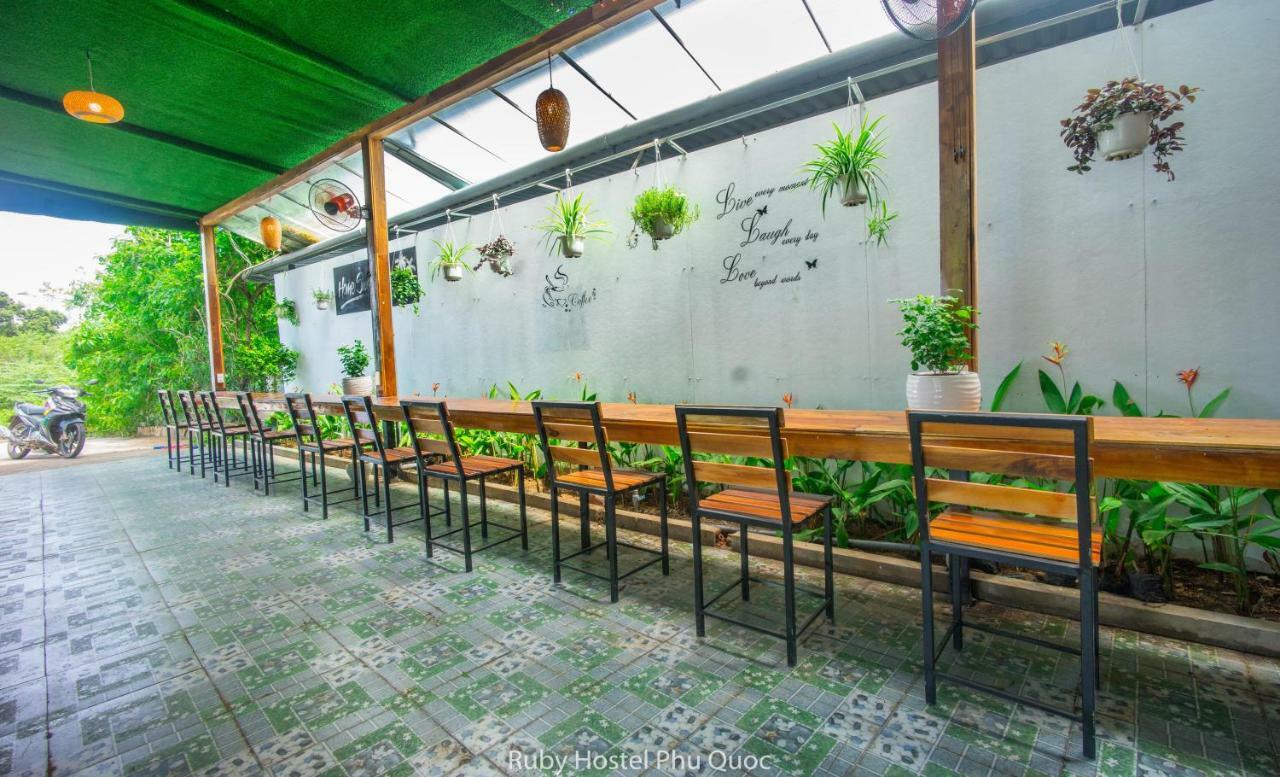 Ruby Phu Quoc Hostel Εξωτερικό φωτογραφία