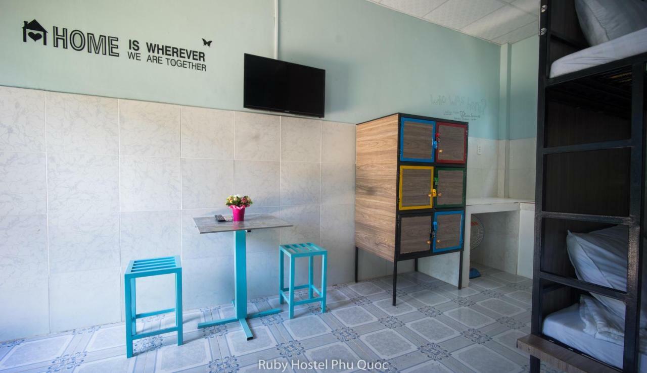 Ruby Phu Quoc Hostel Εξωτερικό φωτογραφία