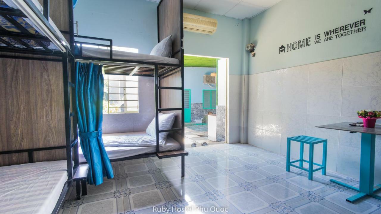 Ruby Phu Quoc Hostel Εξωτερικό φωτογραφία