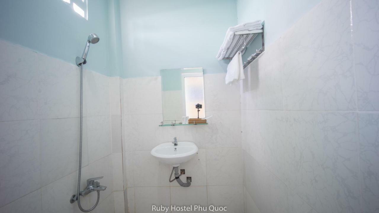Ruby Phu Quoc Hostel Εξωτερικό φωτογραφία