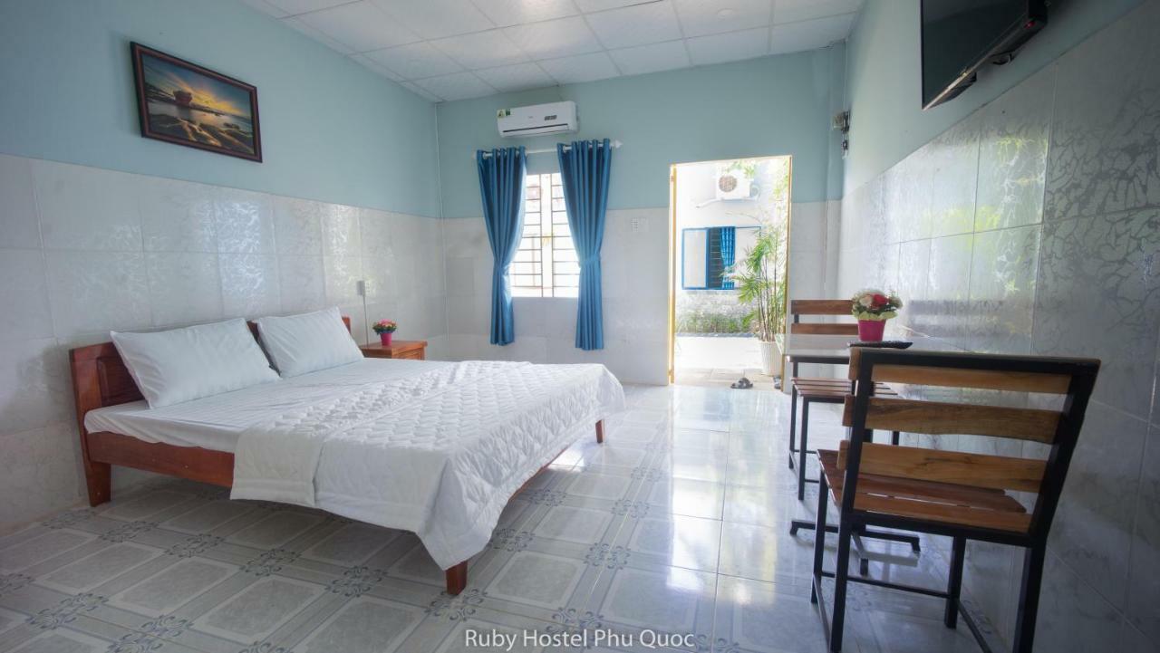 Ruby Phu Quoc Hostel Εξωτερικό φωτογραφία